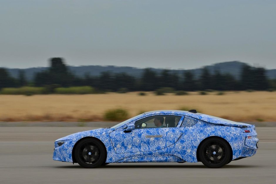 BMW i8 - Poze teaser