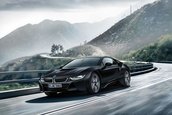 BMW i8 Protonic Frozen Black Edition si Protonic Frozen Yellow