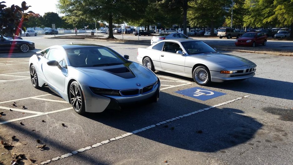 BMW i8 vs BMW 850Ci