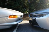 BMW i8 vs BMW 850Ci