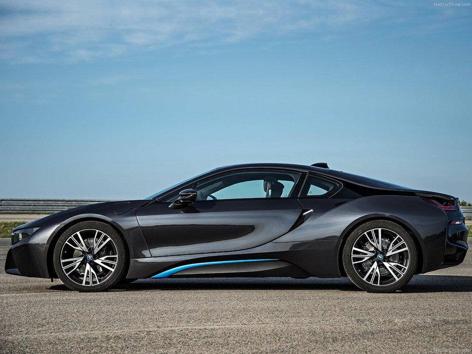 BMW i8