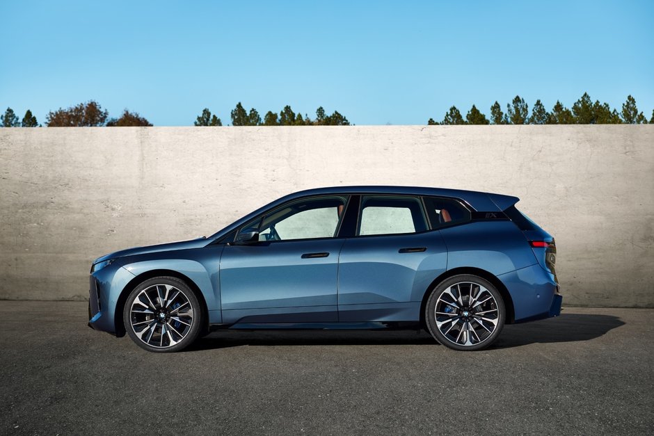 BMW iX Facelift