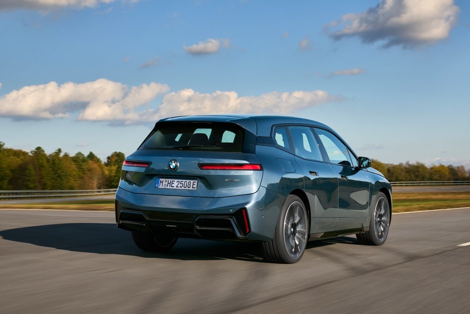 BMW iX Facelift