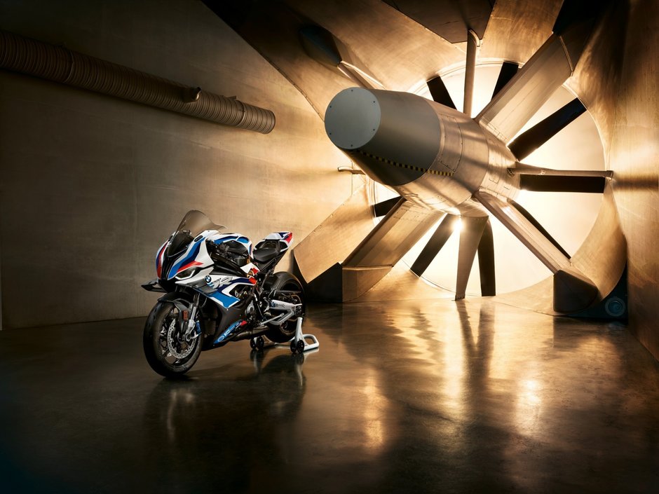 BMW M 1000 RR