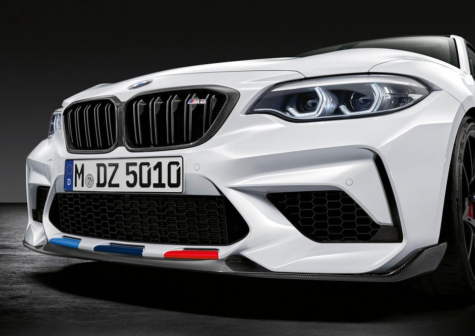 BMW M2 Competition cu accesorii M Performance