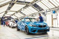 BMW M2 Coupe pe linia de productie
