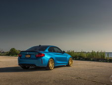 BMW M2 cu jante Vossen