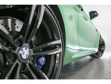 BMW M2 verde mat