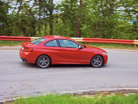 BMW M235i