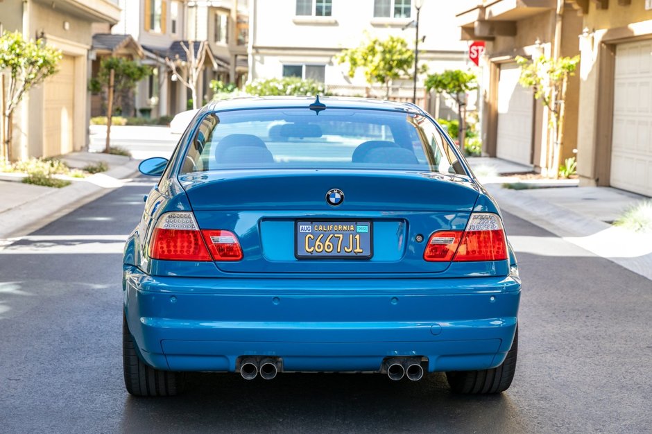 BMW M3 Coupe cu 52.517 kilometri la bord
