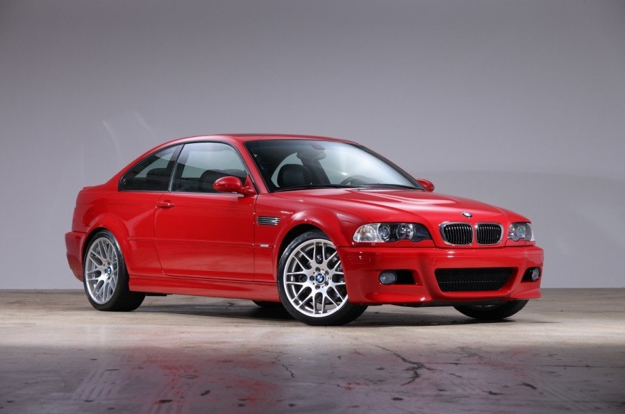BMW M3 cu 3.112 kilometri la bord