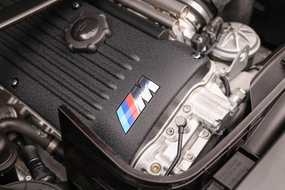 BMW M3 cu 9.464 de kilometri la bord