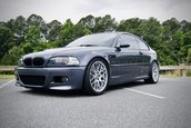 BMW M3 cu motor de 7.0 litri