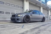 BMW M3 cu motor V8 de sapte litri