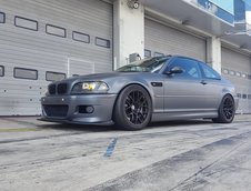 BMW M3 cu motor V8 de sapte litri