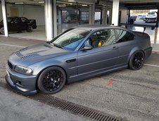 BMW M3 cu motor V8 de sapte litri