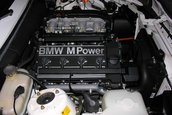 BMW M3 E30 cu 0 kilometri la bord