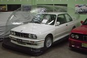 BMW M3 E30 cu 0 kilometri la bord