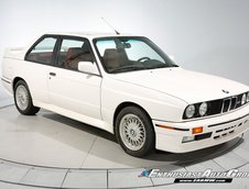 BMW M3 E30 cu 13.590 km la bord