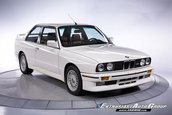 BMW M3 E30 cu 13.590 km la bord