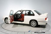 BMW M3 E30 cu 13.590 km la bord