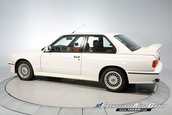 BMW M3 E30 cu 13.590 km la bord