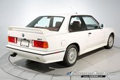 BMW M3 E30 cu 13.590 km la bord