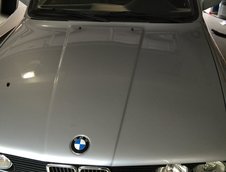 BMW M3 E30 cu 178.637 km la bord