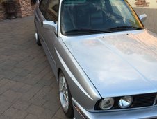 BMW M3 E30 cu 178.637 km la bord