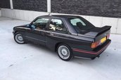 BMW M3 E30 cu 306.000 km la bord