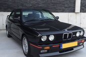BMW M3 E30 cu 306.000 km la bord