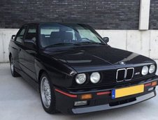 BMW M3 E30 cu 306.000 km la bord