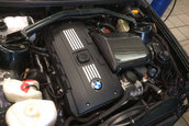 BMW M3 E30 cu motor turbo