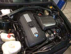 BMW M3 E30 cu motor turbo