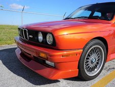 BMW M3 E30 in Valencia Orange