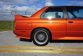 BMW M3 E30 in Valencia Orange