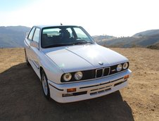 BMW M3 E30 vandut cu 102.000 dolari