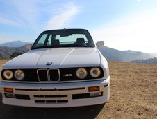 BMW M3 E30 vandut cu 102.000 dolari