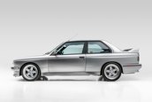 BMW M3 E30 vandut