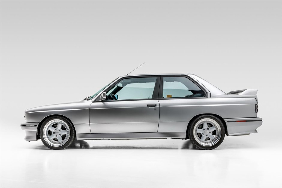 BMW M3 E30 vandut