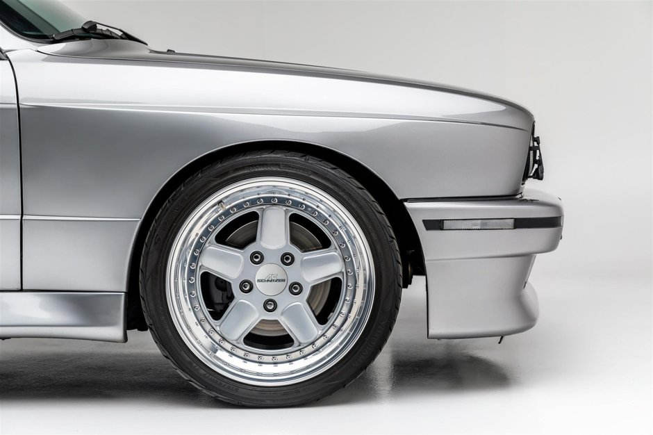 BMW M3 E30 vandut