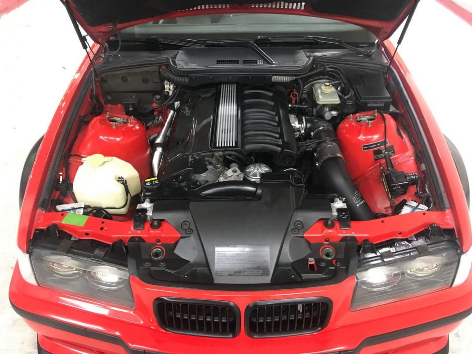 BMW M3 E36 in Mugello Red de vanzare