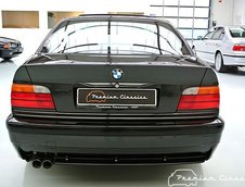BMW M3 E36 vs BMW M3 E46