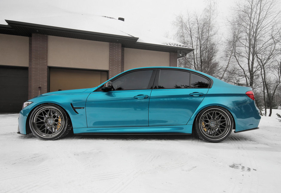 BMW M3 in nuanta Atlantis Blue