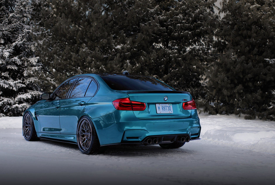 BMW M3 in nuanta Atlantis Blue