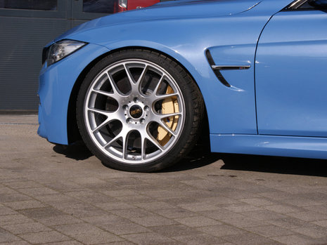 BMW M3 Sedan by Kaege