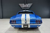 BMW M3 transformat in Ford Mustang