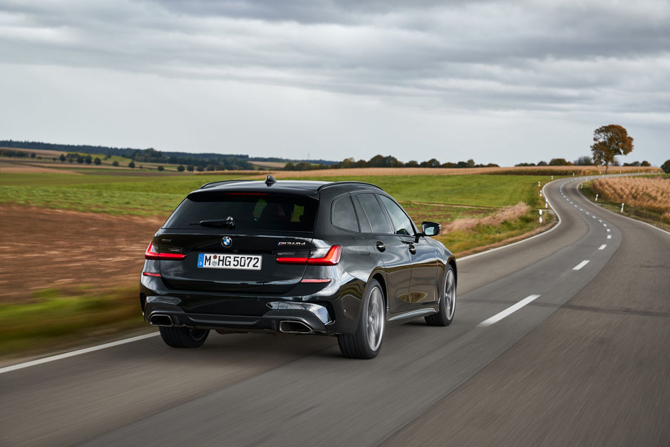 BMW M340d xDrive Sedan si Touring