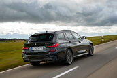 BMW M340d xDrive Sedan si Touring