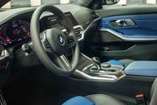 BMW M340i cu interior din piele albastra
